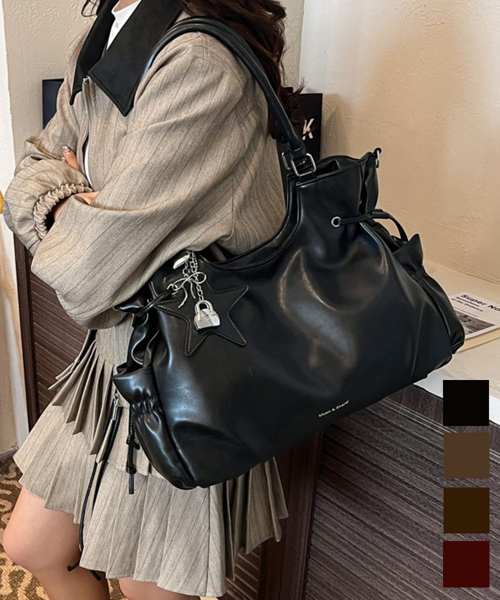 スターチャーム付きショルダートートバッグ
