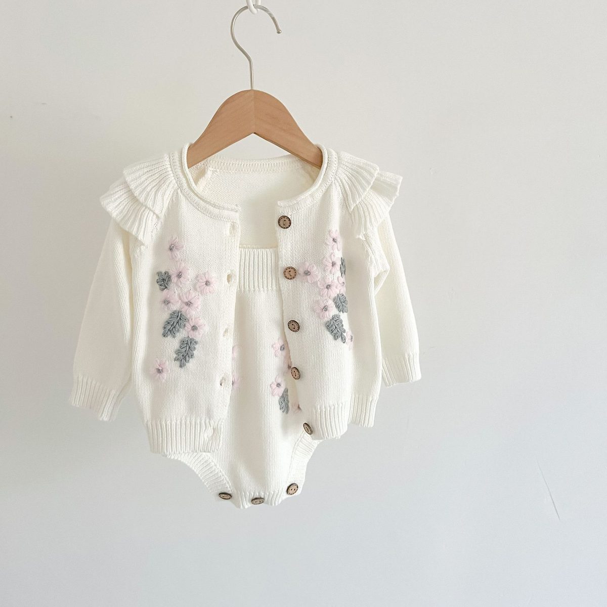 ins 秋新作 ベビー服 女の子 ニット サロペット ロンパース 刺繍 カジュアル 可愛い