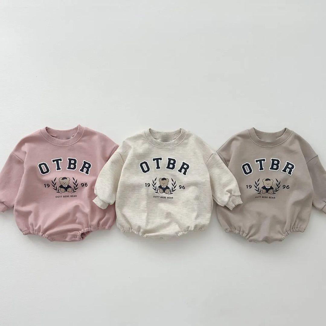 ins 秋新作 ベビー服 ロンパース 男の子 女の子 長袖 可愛い カバーオール 英字 クマ 柔らかい