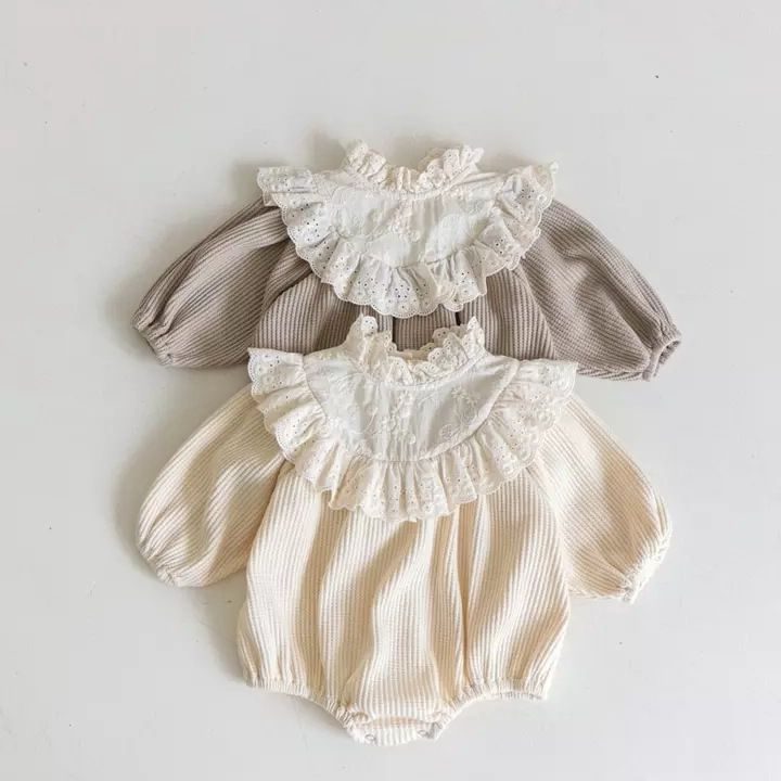 ins 秋新作　ベビー服　ロンパース　女の子　ワッフル　レースラッフル襟　可愛い　おしゃれ　カバーオール