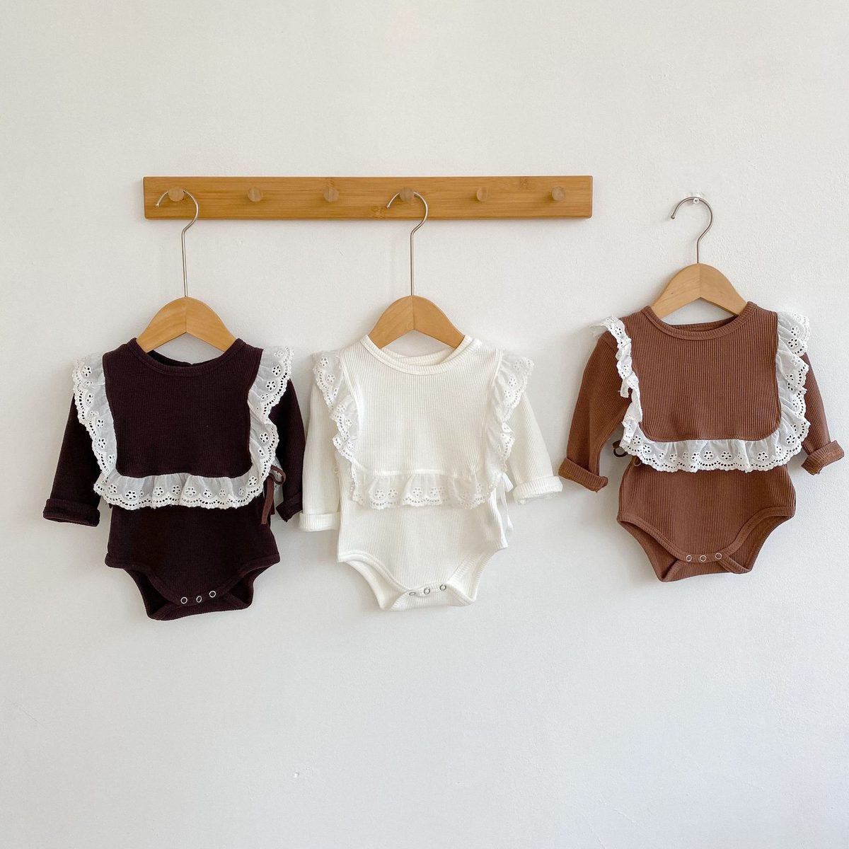 ins 秋新作　ベビー服　セットアップ　ベスト　ロンパース　レース　可愛い　無地　子供服　おしゃれ