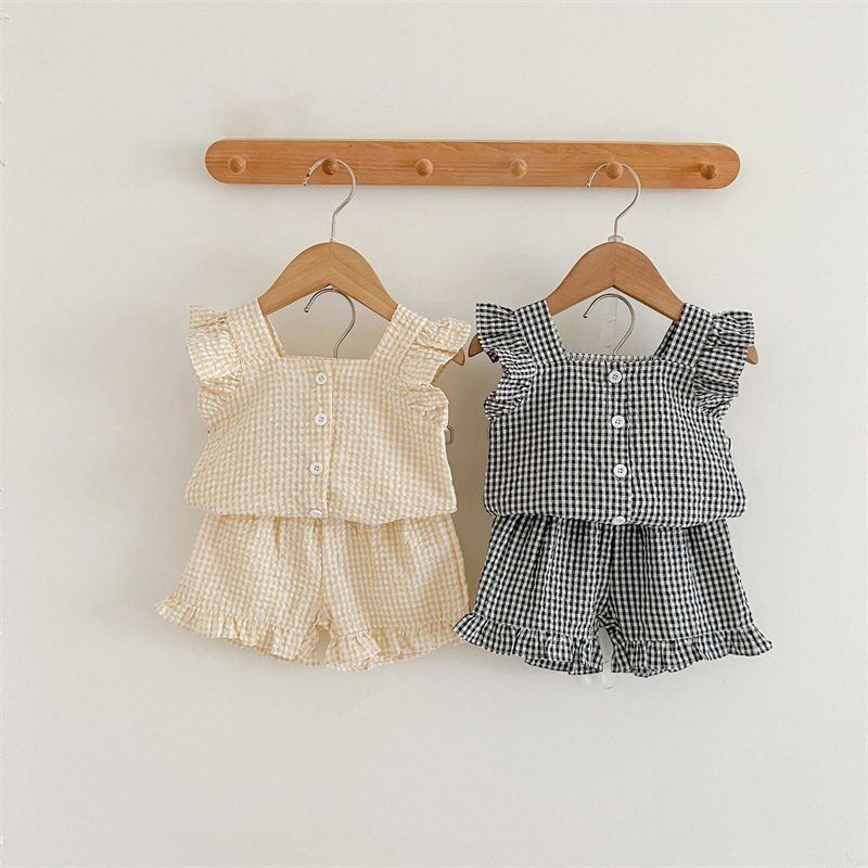 ins　夏新作　ベビー服　女の子　チェック柄　セットアップ　ベスト　ショートパンツ　2点セット　子供服