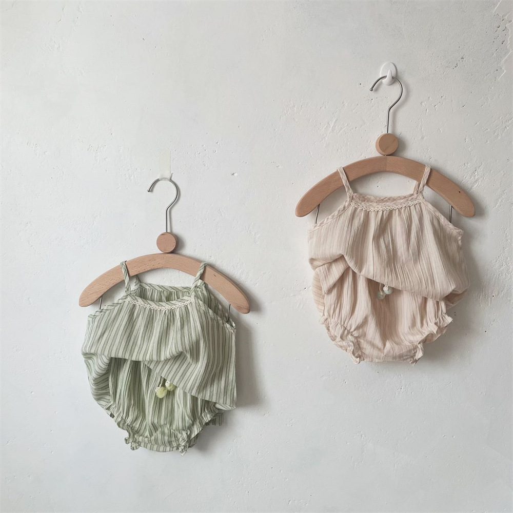 ins ins　夏新作　ベビー服　ストライプ柄　セットアップ　ベスト　ショートパンツ　おしゃれ　可愛い