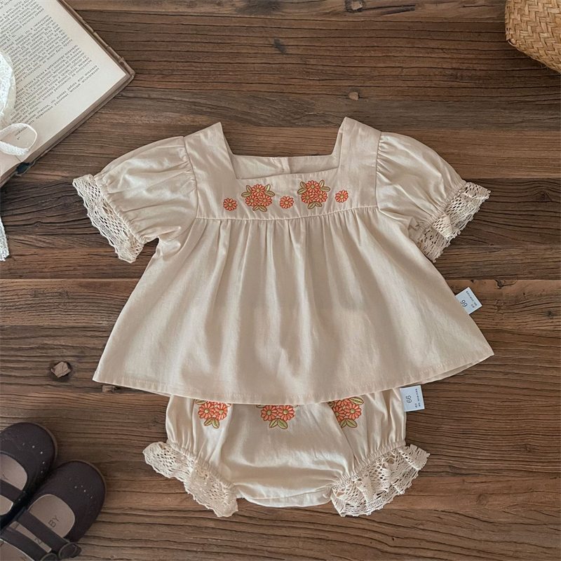 ins 夏新作 ベビー服 女の子 刺繍花柄 半袖ブラウス ショートパンツ セットアップ レース 可愛い