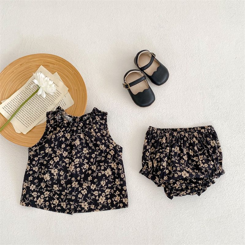 ins 夏新作　ベビー服　女の子　花柄　セットアップ　トップス　ショートパンツ　可愛い　おしゃれ　子供服
