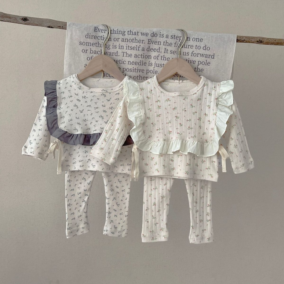 ins 秋新作　ベビー服　女の子　セットアップ　ベスト＆長袖Tシャツ＆ロングパンツ　花柄　肌着　可愛い