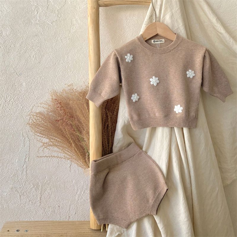 ins 秋新作　ベビー服　ニット　セットアップ　トップス　ショートパンツ　カジュアル　可愛い　おしゃれ