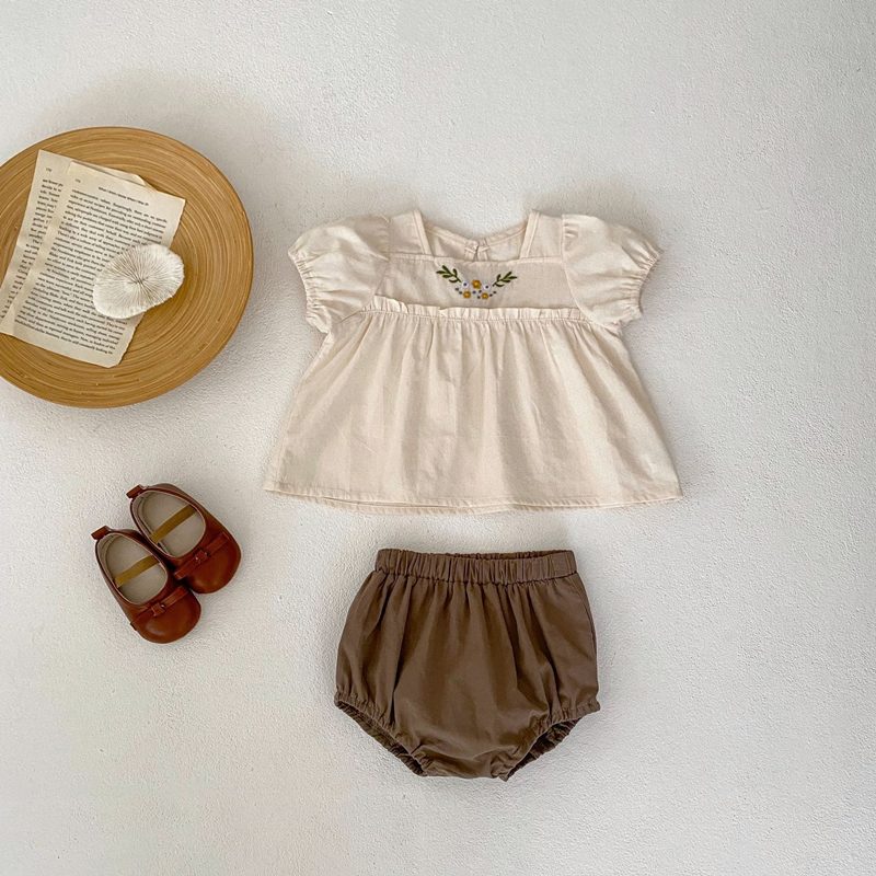 ins 夏新作　ベビー服　女の子　半袖　セットアップ　刺繍　花柄　トップス　ブルマー　子供服　可愛い