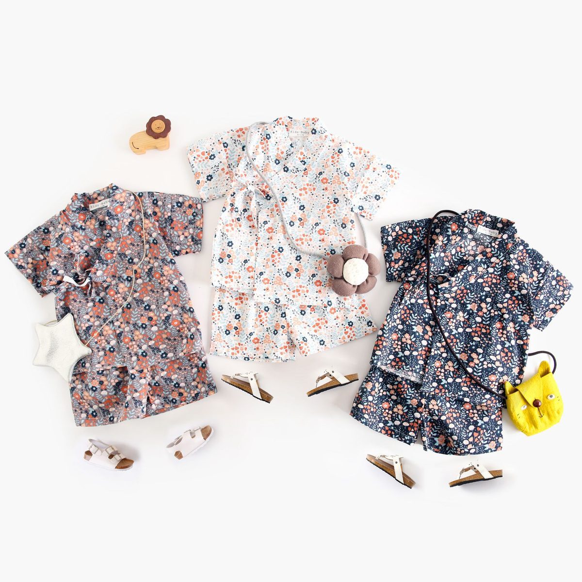 ins 夏新作　和風　子供服　セットアップ　半袖　前開き　花柄　綿100　可愛い　甚平　2点セット　涼しい