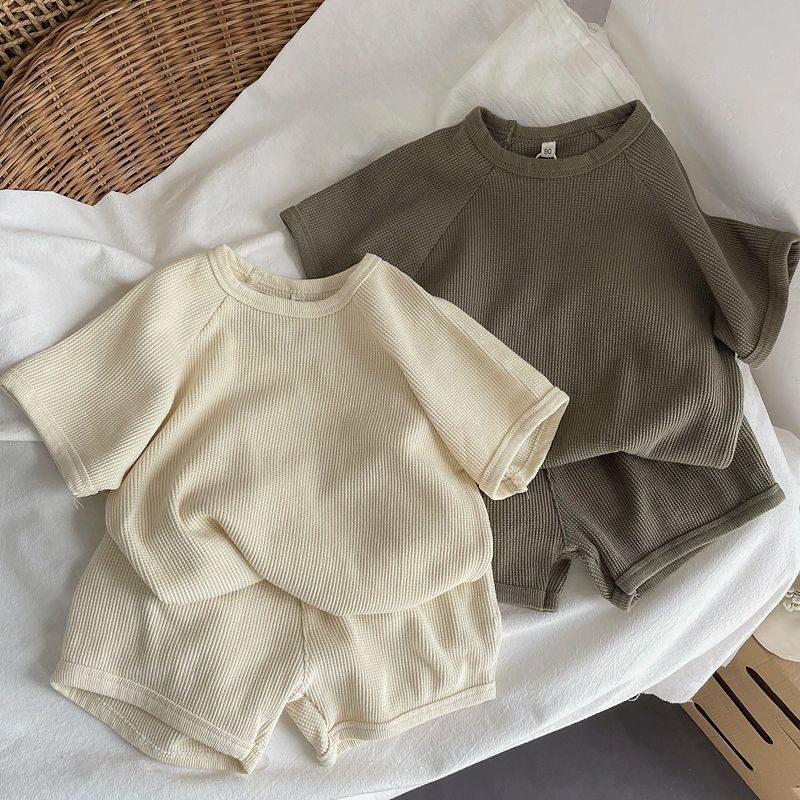 ins　夏新作　子供服　ワッフル　セットアップ　Tシャツ　ショートパンツ　無地　可愛い　おしゃれ　柔らか
