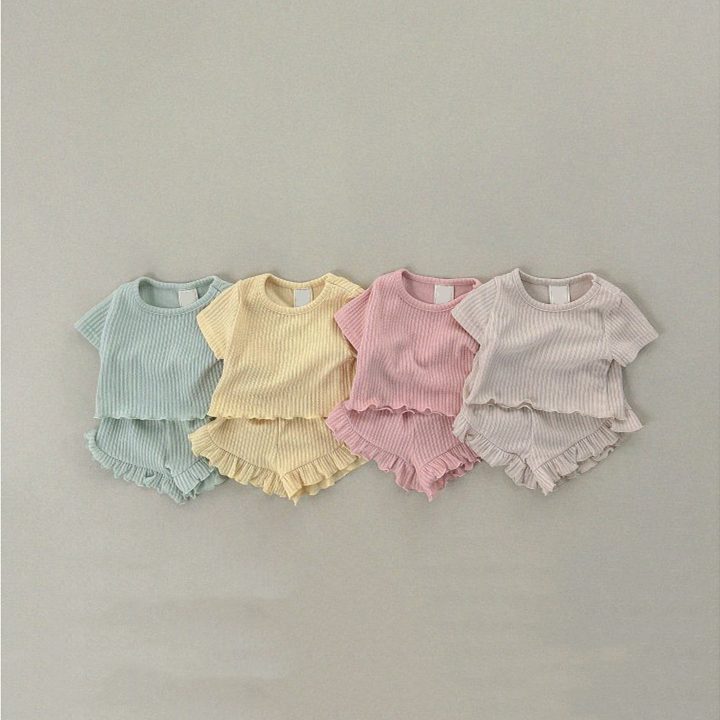 ins 夏新作　子供服　女の子　セットアップ　半袖　Tシャツ　ハーフパンツ　フリル　可愛い　柔らかい