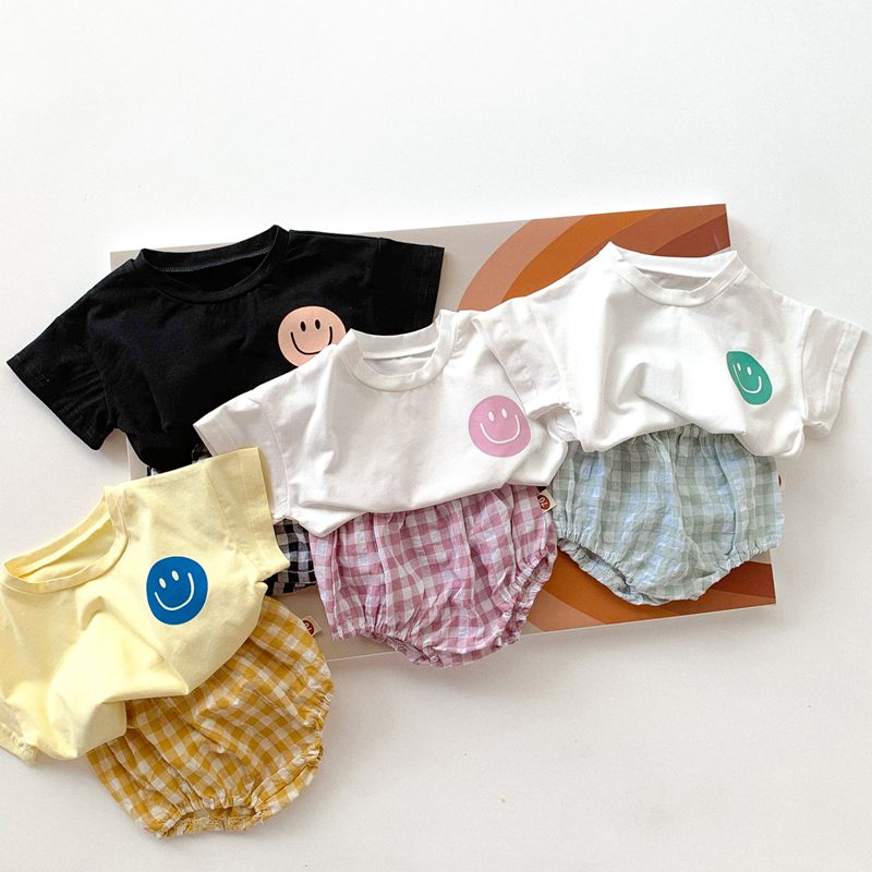 ins　夏新作　赤ちゃん　笑顔　セットアップ　半袖Tシャツ　格子ショートパンツ　子供服　可愛い　柔らかい
