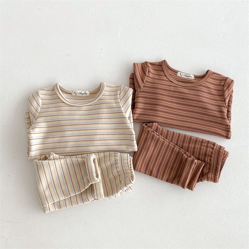 ins 秋新作　子供服　ストライプ柄　部屋着　セットアップ　長袖　Tシャツ　ロングパンツ　柔らかい