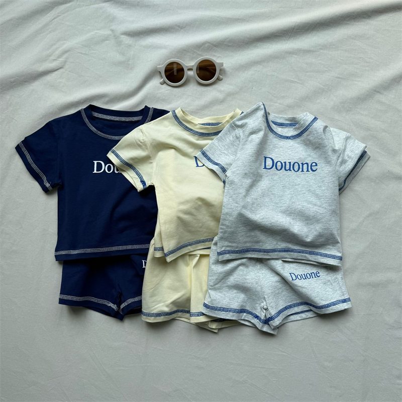 ins 夏新作　子供服　半袖　セットアップ　Tシャツ　ショートパンツ　英字　男女兼用　可愛い　柔らか