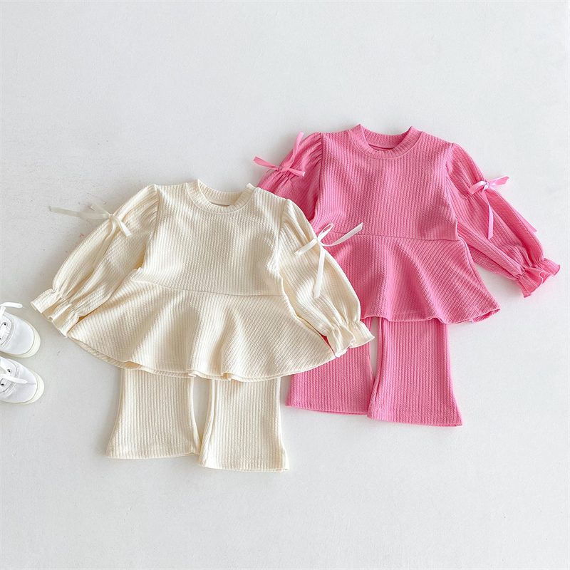 ins 秋新作　子供服　女の子　リボン　セットアップ　長袖Tシャツ　フレアパンツ　可愛い　おしゃれ　2色