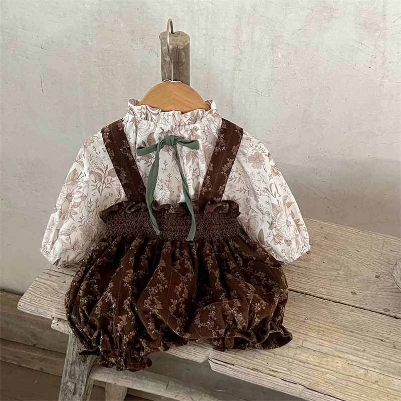 ins 秋新作　ベビー服　花柄　セットアップ　立ち襟　ブラウス　サロペット　可愛い　おしゃれ　子供服