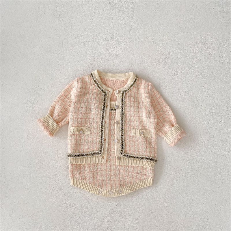 ins 秋新作　ベビー服　長袖　カーディガン　ニット　トップス　セーター　可愛い　チェック柄　ロンパース