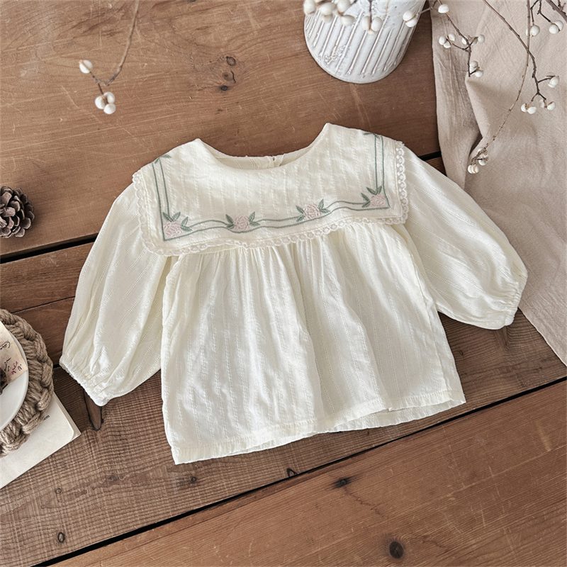 ins 秋新作　子供服　女の子　刺繍　花柄　長袖　ブラウス　トップス　可愛い　シャツ　おしゃれ