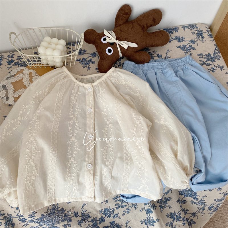 ins 秋新作　女の子　レトロ風　刺繍　シャツ　トップス　長袖　カジュアル　ブラウス　子供服