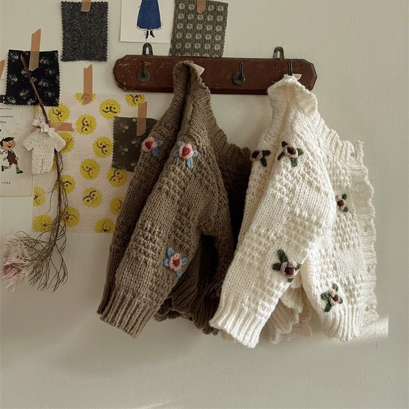 ins 秋新作 ベビー服 女の子 刺繍花柄 カーディガン ニットコート 可愛い トップス 新生児 子供服