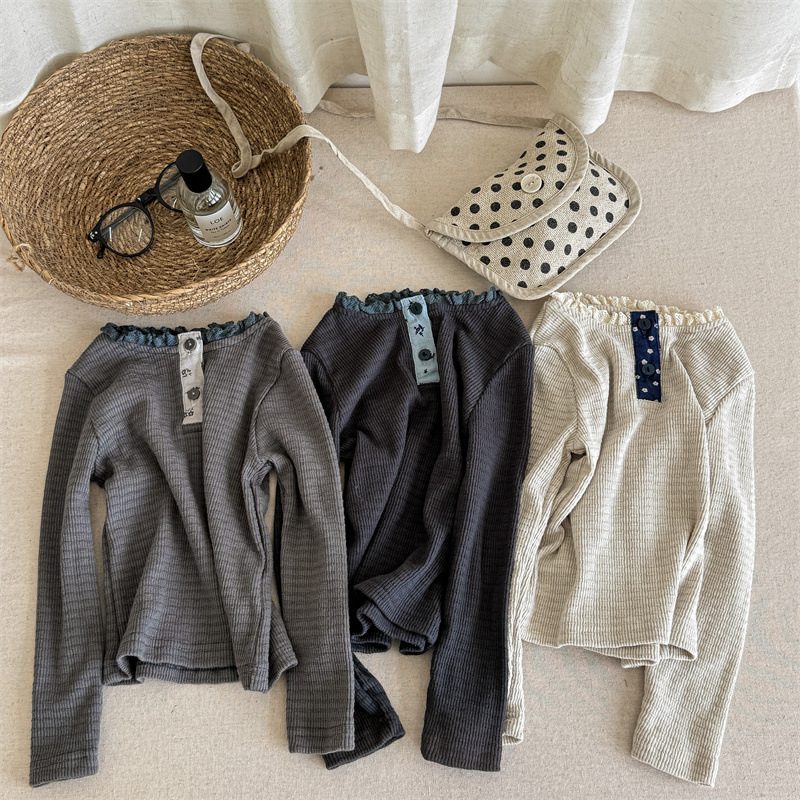 ins 秋新作　子供服　女の子　レース　立ち襟　長袖　Tシャツ　カジュアル　トップス　無地　柔らかい