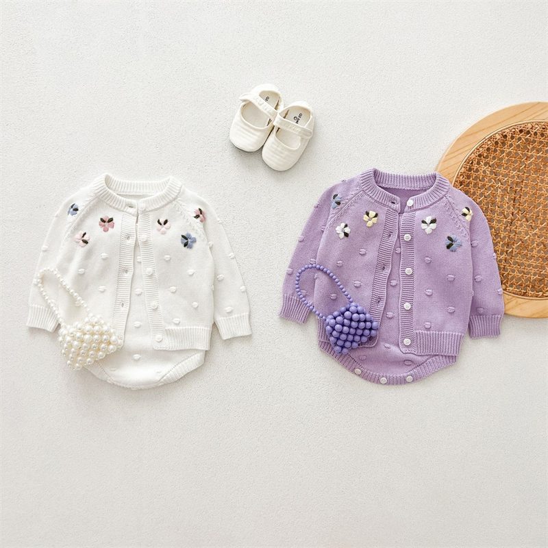 ins 秋新作　ベビー服　女の子　カーディガン　ニット　トップス　刺繍　花柄　おしゃれ　可愛い　子供服