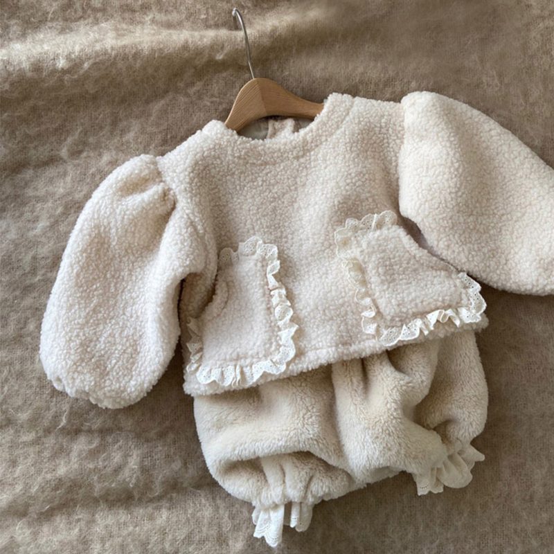ins 冬新作　子供服　ふわふわ　レースドッキング　ボア　セットアップ　女児　アウター　あったか　可愛い