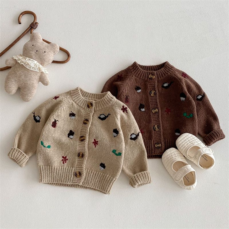 ins 秋新作　子供服　女の子　男の子　刺繍　カーディガン　ニット　トップス　可愛い　おしゃれ　2色