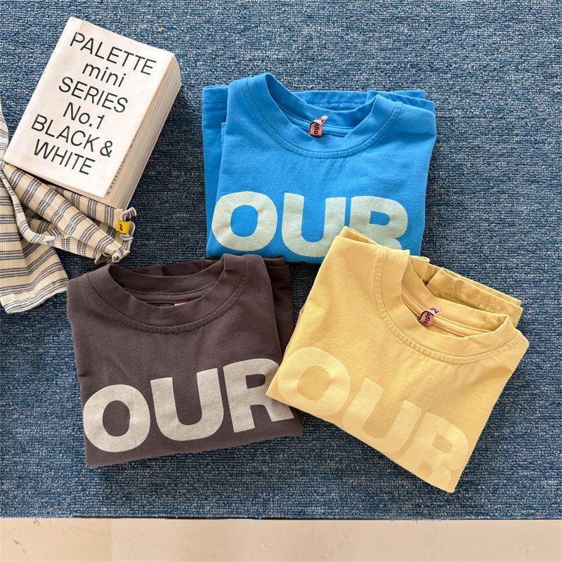 秋新作　子供服　キッズ　英字　プリント　カジュア　長袖 Tシャツ　春秋用　トップス　トレーナー