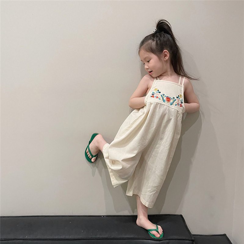 ins 夏新作 オーバーオール 女の子 サロペットパンツ 刺繍 ゆったり 可愛い 子供服 オールインワン