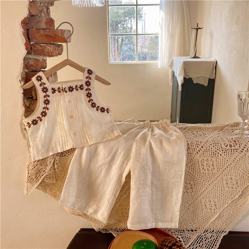 ins　夏新作　子供服　綿麻　女の子　刺繍　セットアップ　ベスト　ワイドパンツ　可愛い　おしゃれ