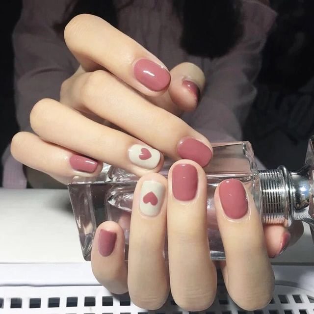 INS大人気 DIYネイル用品 美爪シール ネイルシール ネイルアート 爪やすり付き １４枚入り